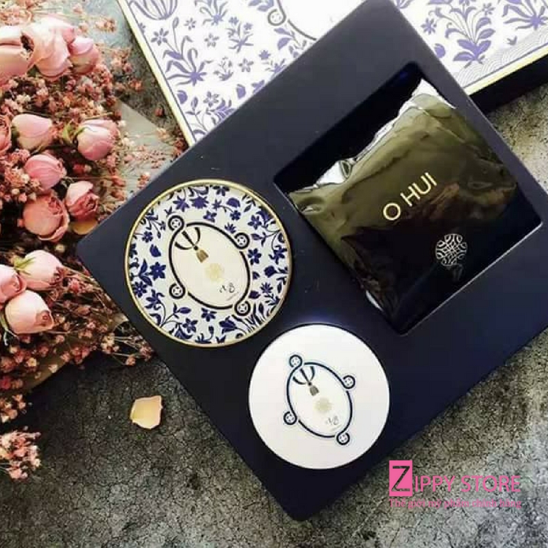 Phấn nước Ohui Cushion Flower Limited Edition 2017